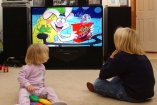 Все больше детей страдают от телевизора