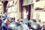 Оппозиция обвиняет милицию в избиении нардепа в Киевсовете