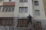 В Киеве человека-паука посадили за кражи на 23 этаже