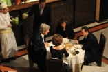 Опубликовано фото госсекретаря США за ужином с Асадом