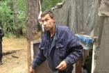 Мужчина с четырьмя детьми 8 лет прожил в шалаше под Киевом