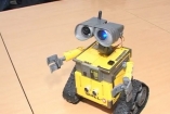 Харьковские студенты превратили китайскую игрушку в робота "Wall-E"