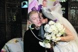 На Сергея Светлакова в Киеве набросилась невеста