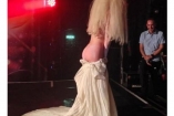 Леди Гага полностью разделась в лондонском гей-клубе
