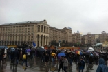Эксперт: Люди не готовы мокнуть под дождем ради политических акций оппозиции