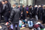Милиция взялась за протестующих у ГПУ и Шевченковского суда