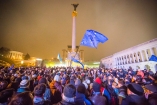 Украина расколота Майданом и не готова отдавать власть оппозиции - соцопрос