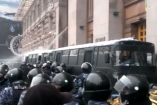 В КГГА митингующие отсыпаются после штурма