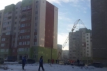 Кран упал на многоэтажку в Харькове