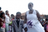 В ЮАР 8-летнего мальчика женили на 61-летней женщине