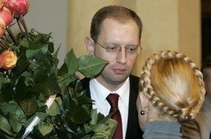 Яценюк намеренно затягивает объединение «Фронта змин» с «Батькивщиной»  - эксперт