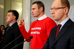 «Яценюк, Кличко и Тягнибок слишком молоды для политики», - экcперт