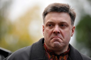 Тягнибок ждет официального приглашения от Януковича
