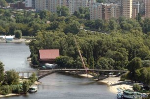 "Киевавтодор" объяснил, почему Венецианский мост не сдали в срок