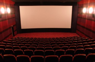 Милиция накрыла кинотеатр, где нелегально крутили современные фильмы