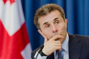 Иванишвили пообещал уйти с поста премьера Грузии до 2014 года
