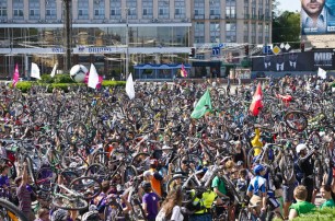 Киев будет согласовывать строительство дорог с велосипедистами
