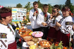 Кулинарные фестивали Украины: сало, борщ и брынза