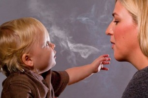 В Эстонии начнут сажать женщин, курящих во время беременности