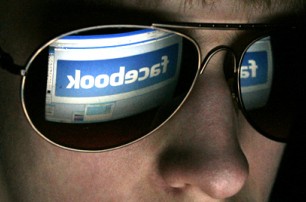 Бандиты украли 4,5 миллиона с помощью Фейсбука