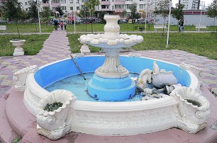 В Киеве – разгул вандализма: разбит фонтан, поставленный Поповым