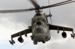 На учениях под Севастополем упал боевой вертолет: 2 человека госпитализированы