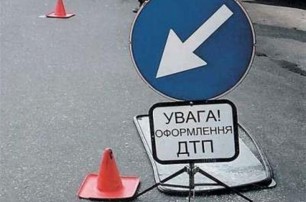 В Луганске пьяный водитель на BMW Х5 сбил девушку