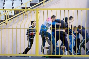 Фанаты «Кривбасса» устраивают беспорядки на матчах второй лиги