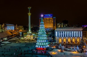 Киев встретит Новый год с прошлогодней елкой