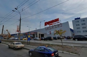 Киевский ТЦ «Караван» отменил бесплатные маршрутки
