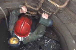 Во Львове задержан коммунальщик, из-за которого мальчик провалился в коллектор