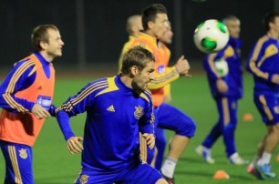 Украина побеждает Сан-Марино и выходит в плей-офф