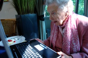 Бабушки запустили сайт о сексе в пенсионном возрасте
