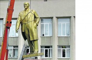 В Ямполе памятник Ленину заменят на Хмельницкого
