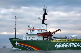 На Москве-реке задержали активистов Greenpeace