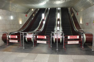 В минском метро хотят запретить ходьбу по эскалаторам