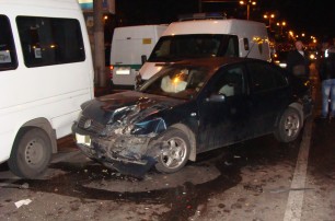В Запорожье в ДТП попали сразу 5 автомобилей