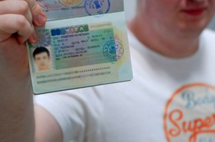 Польша предложила отменить визы для Беларуси