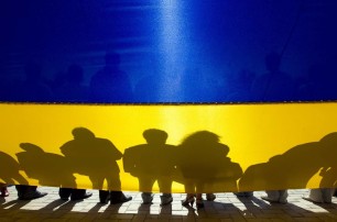 Более 90% украинцев хотят выехать на работу за границу