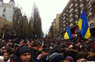 Две центральные станции метро в Киеве временно закрыли на вход