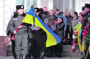 Харьков простился с убитыми инкассаторами