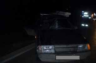 Под Киевом подросток украл машину и сбил пешехода