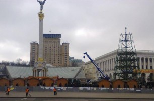Попов: "Елку на Майдане восстановить невозможно"