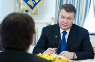 Янукович предлагает дождаться выборов