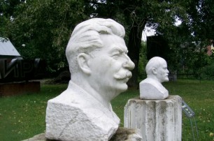 В Москве установят памятники и мемориальные доски всем лидерам СССР