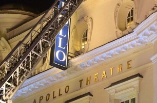 В лондонском театре на зрителей обрушился купол