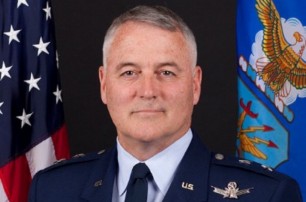 Генерал-майора ВВС США уволили за кутеж в Москве