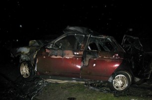 В Луганске при столкновении двух авто сгорели три человека