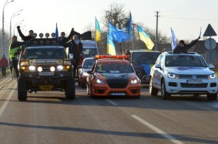 Автомайдан заблокирован на Европейской площади сторонниками Януковича