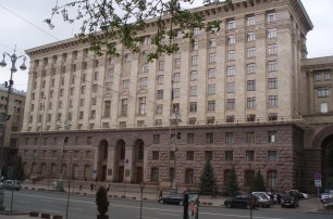 Киевсовет откупается от скандальных застройщиков